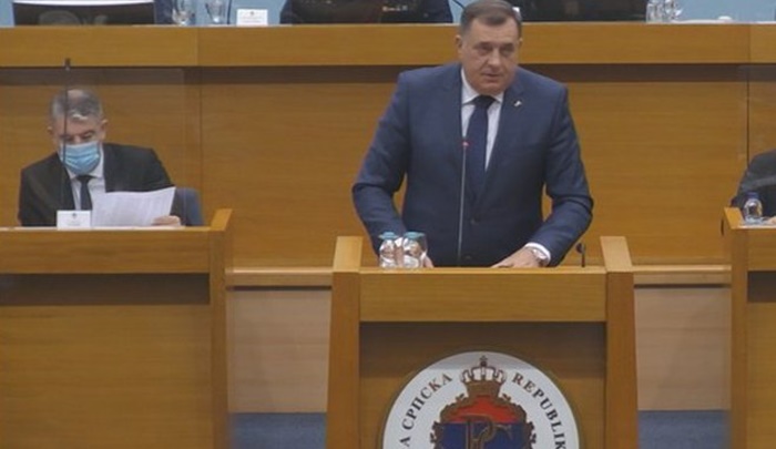 Burno na sjednici: Obraća se Dodik, Vukanović ga prekidao