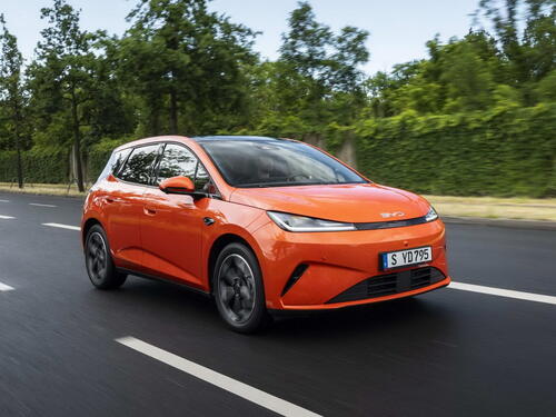 BYD Dolphin G DM-i - prvi mali automobil s motorom s unutarnjim izgaranjem i utičnicom