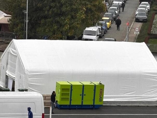 Ćacilend dobio toplanu: "Za Vučićev performans 3.500 eura dnevno"