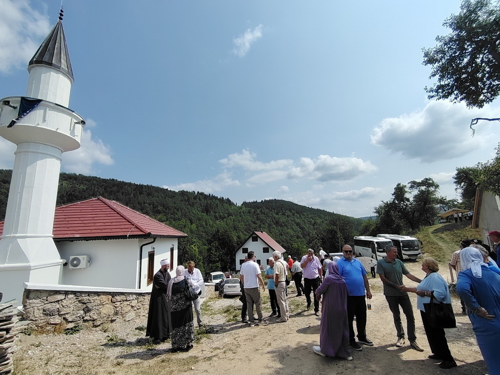 Čajniče: U Milatkovićima otvorena džamija srušena 1943. godine