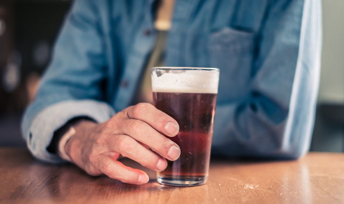 Čak i jedno alkoholno piće dnevno može povisiti krvni tlak