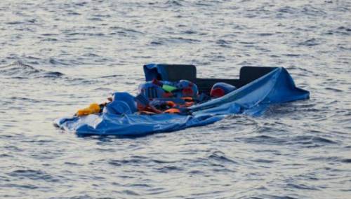 Čamac sa 130 migranata se prevrnuo u Sredozemnom moru