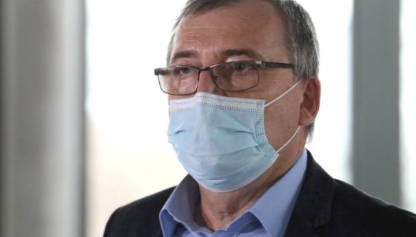 Capak: Bez popuštanja mjera, možda tek od početka juna