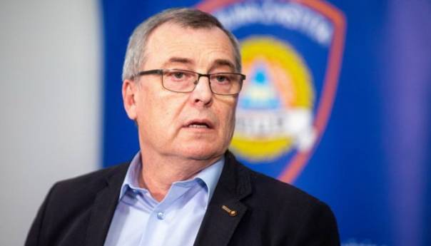 Capak: Moguće je ograničavanje rada noćnih klubova u zatvorenom