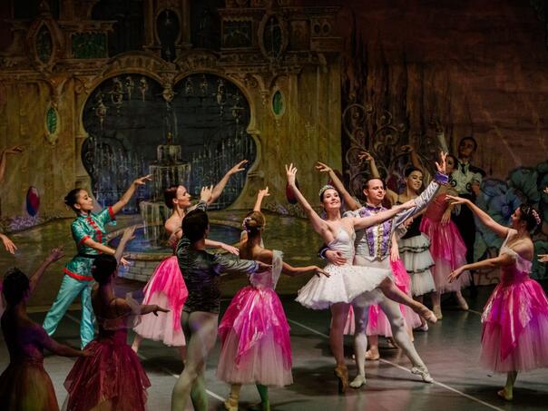 Čaroliju najpoznatije baletne bajke izvode ukrajinski baletni prvaci