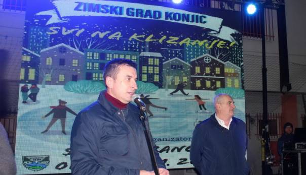 Ćatić i Muratbegović otvorili 'Zimski grad' u Konjicu