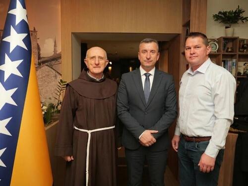 Ćatić na iftaru u Mostaru spojio političke, vjerske i društvene aktere