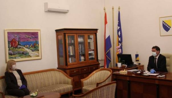 Čavara i Milićević razgovarali o aktivnostima na suzbijanju širenja koronavirusa