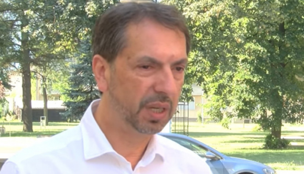 Čavara: Nedopušten govor prijetnje i mržnje prema Schmidtu