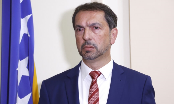 Čavara: Partneri u vlasti da 'spuste loptu'