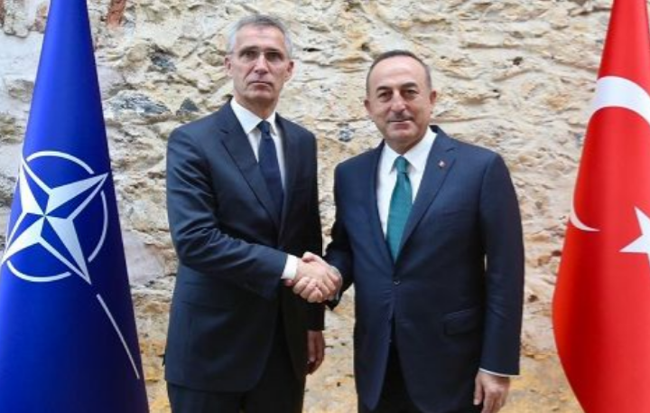 Cavusoglu i Stoltenberg razgovarali o najnovijim dešavanjima u Ukrajini