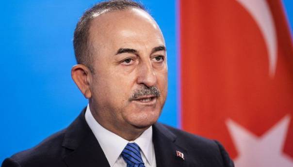 Cavusoglu: Nismo i nećemo zaboraviti genocid u Srebrenici