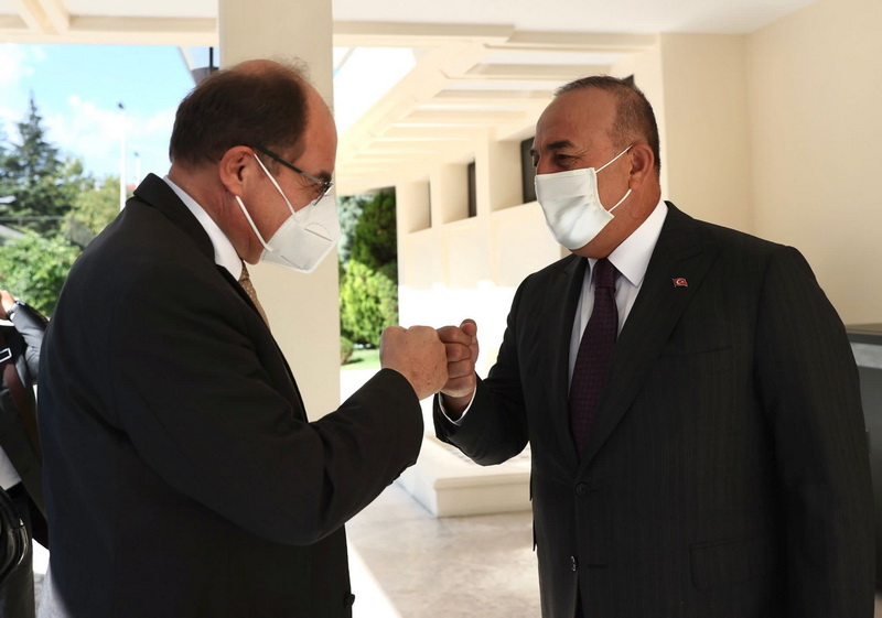 Cavusoglu podržao rad visokog predstavnika Schmidta
