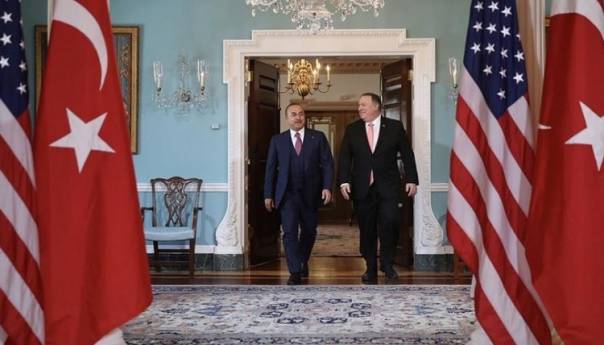 Cavusoglu razgovarao sa Pompeom
