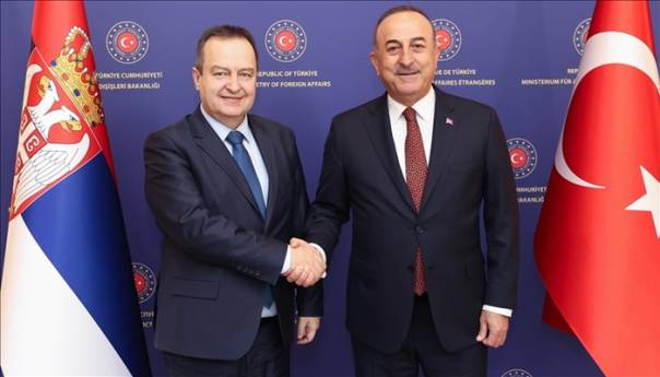 Cavusoglu s Dačićem: Živimo zlatno doba odnosa Turske i Srbije