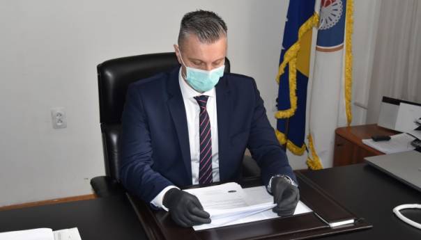 Čelik zahtijeva 80.000 KM za nabavku respiratora KCUS-u