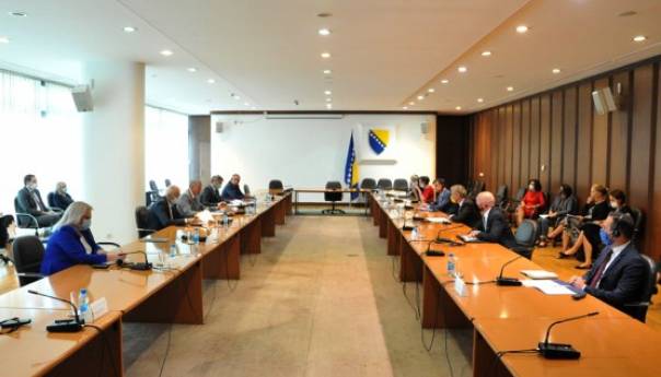 Čelnici Parlamenta BiH danas sa ambasadorima Kvinte