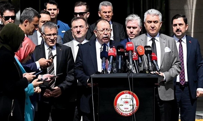 Čelnik YSK-a: Erdogan u vodstvu s 49,40 posto glasova
