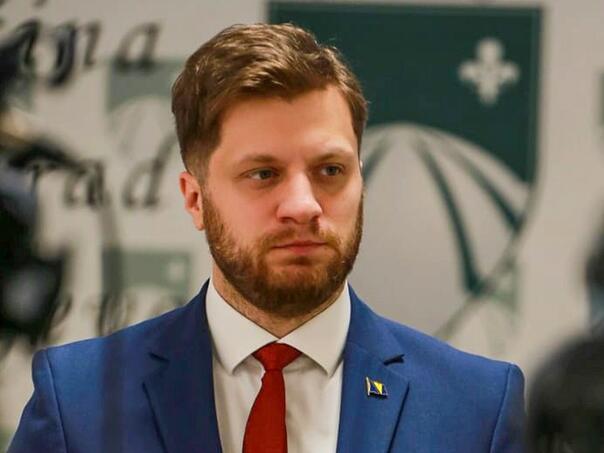 Čengić jasan: Ništa od spomenika Franzu i Sofiji Ferdinand