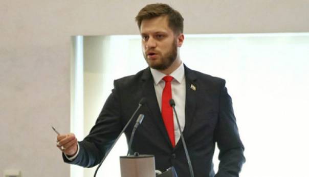Čengić: Povećanje plata parlamentarcima u FBiH je neustavno