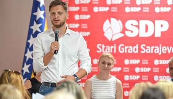 Čengić pozvao na glasanje za opoziv Hadžibajrića na sutrašnjem referendumu