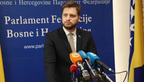 Čengić: Za situaciju oko seta zakona kriva Marinković-Lepić