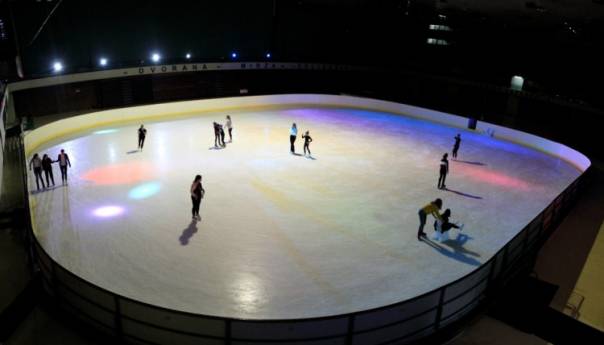 Centar Skenderija poklanja besplatne termine klizanja 27. septembra