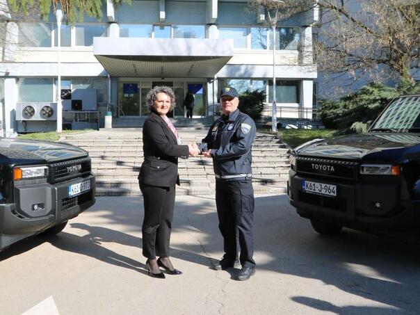 Centralna banka uručila ključeve dva specijalna vozila Direkciji za koordinaciju policijskih tijela