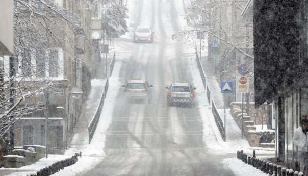 Zbog uslova na putu minibusi na padinskim dijelovima ne mogu doći do odredišta