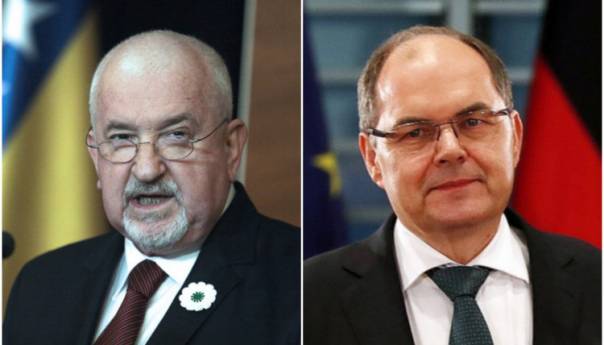 Cerić pisao Schmidtu: Neka vam Paddy Ashdown bude uzor