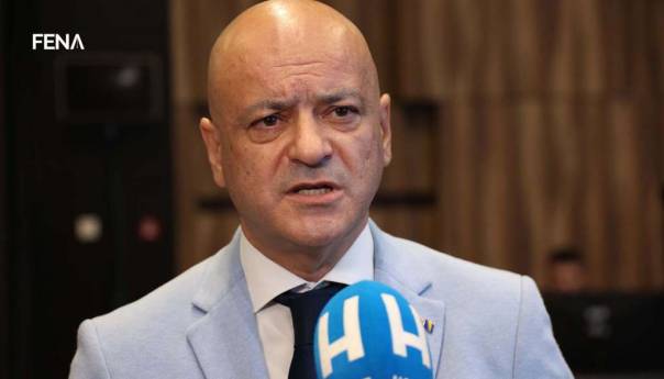 Čerkez: Došlo vrijeme da proglasimo kraj epidemije koronavirusa u BiH