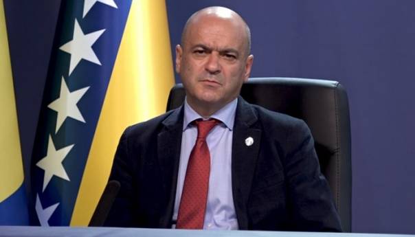 Čerkez: Od naredne sedmice ublažavanje mjera, ali nema opuštanja