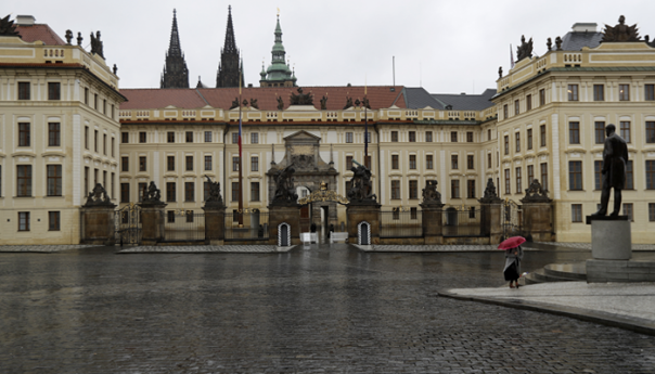 Česi kreću u postepeno otvaranje trgovina i restorana