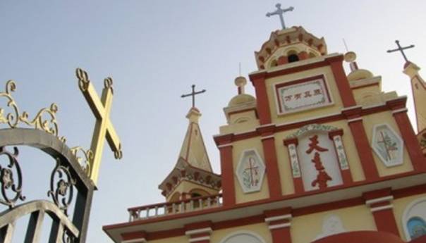 Češka će dopustiti nastavak vjerskih službi