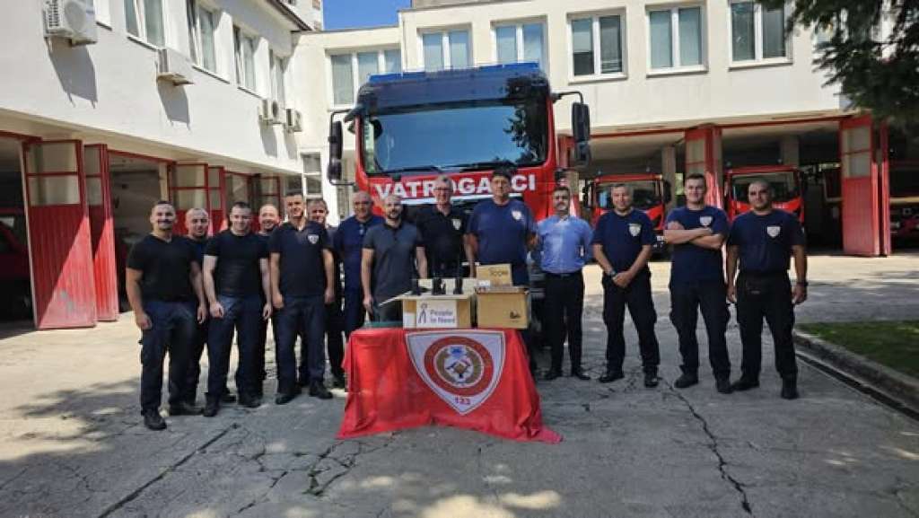 Češka organizacija i ministar Balavac osigurali donaciju opreme mostarskim vatrogascima