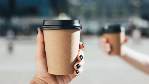Češka vlada zabranila i kupnju kafe za van