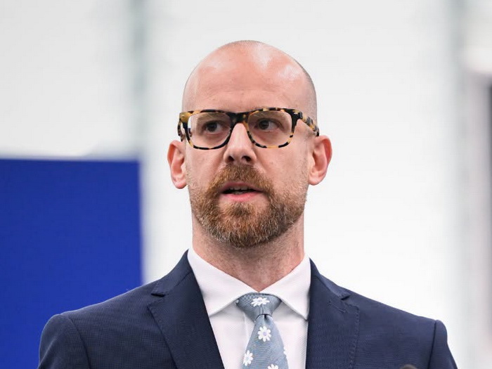 Češki europarlamentarac traži zamrzavanje pregovora sa Srbijom zbog veličanja zločinca Mladića