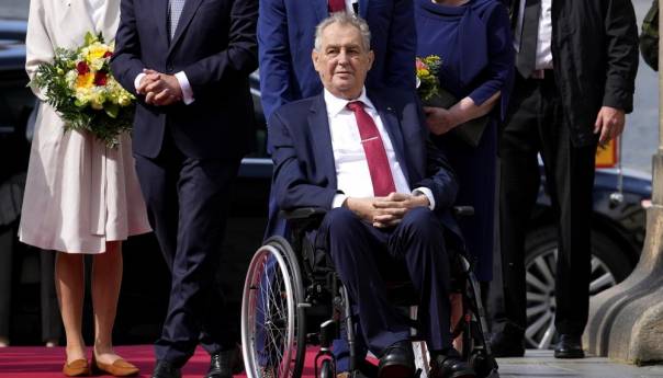 Češki predsjednik izašao iz bolnice