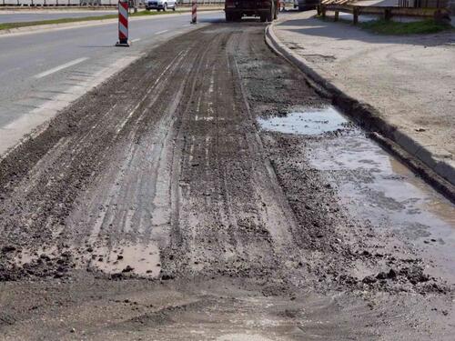 Ceste FBiH i inspekcije ne rade posao: Tuzla sama krpi magistralu