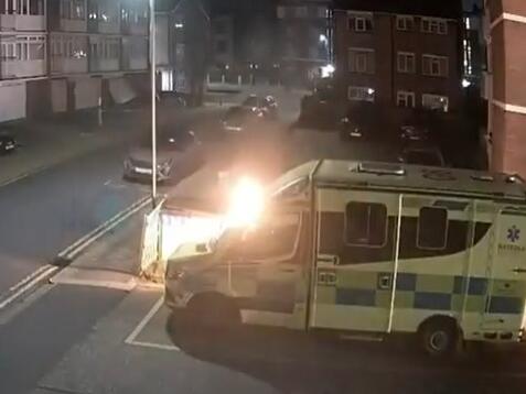 Četiri ambulantna vozila jevrejske zajednice zapaljena u Londonu