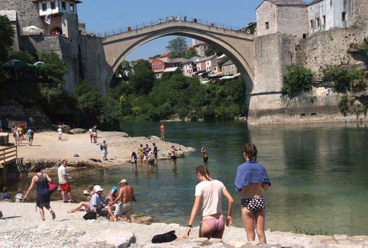 Četvero novozaraženih u HNK
