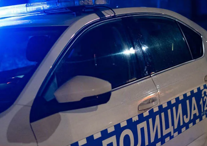 Četvero uhapšenih zbog obračuna nožem i gasnim pištoljem u kafiću