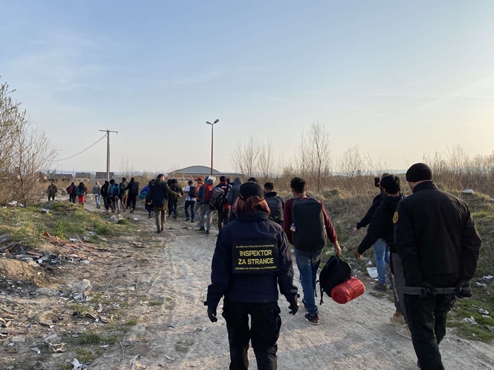 Četvorka iz Bratunca optužena za krijumčarenje 180 migranata