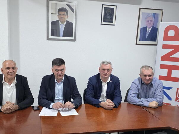 Četvorka oplela po Čoviću: Koristi HNS za obračune