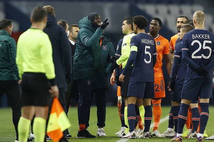 Četvrti sudija utakmice PSG - Basaksehir suspendiran do kraja sezone