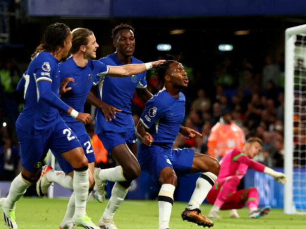 Chelsea na krilima Sterlinga savladao Luton