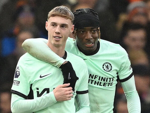 Chelsea u ludoj utakmici vodio sa 3:0, pa se grčevito branio protiv Lutona