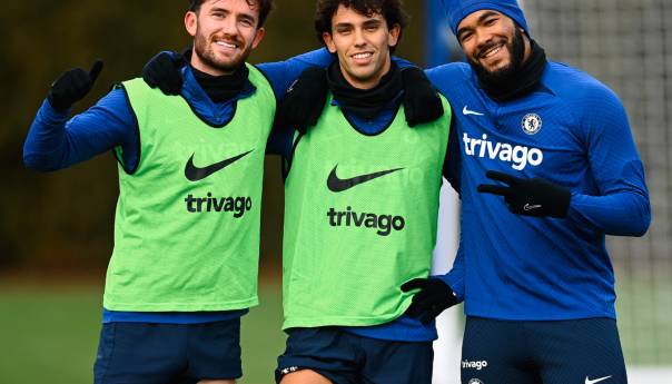 Chelsea u zimskom prijelaznom roku potrošio više novca nego četiri lige zajedno