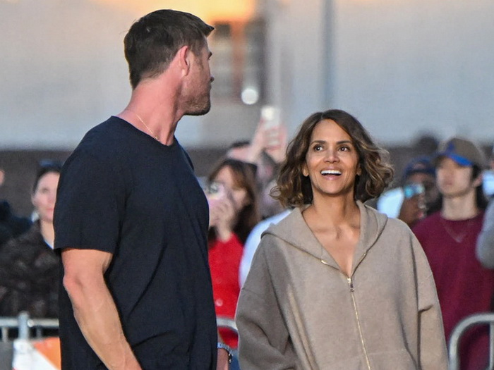 Chris Hemsworth: Bilo mi je neugodno snimati s Halle Berry
