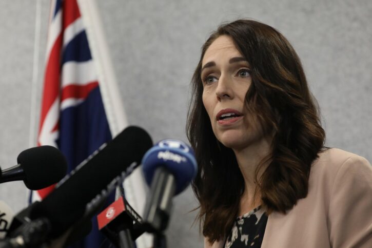 Chris Hipkins će zamijeniti Jacindu Ardern na mjestu novozelandskog premijera